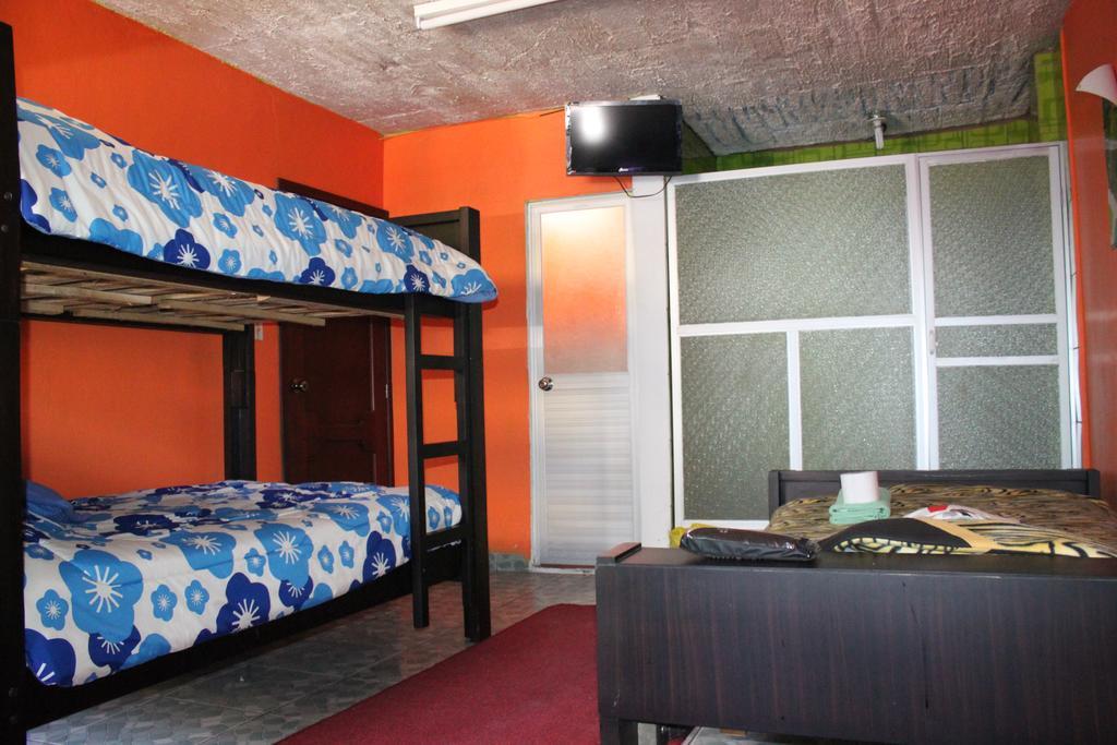 Hostel Sendero De Volcanes Латакунга Экстерьер фото