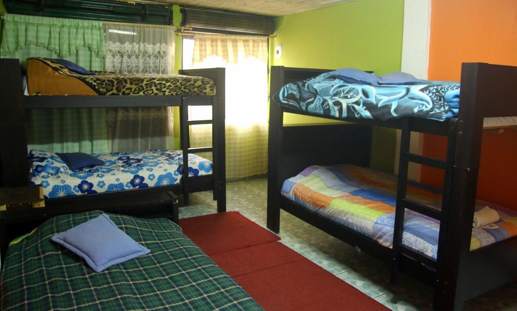 Hostel Sendero De Volcanes Латакунга Экстерьер фото